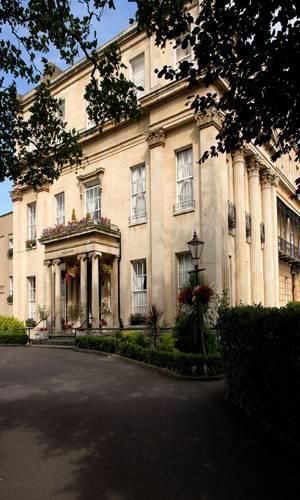 Willoughby House Hotel & Apartments Челтнем Екстер'єр фото