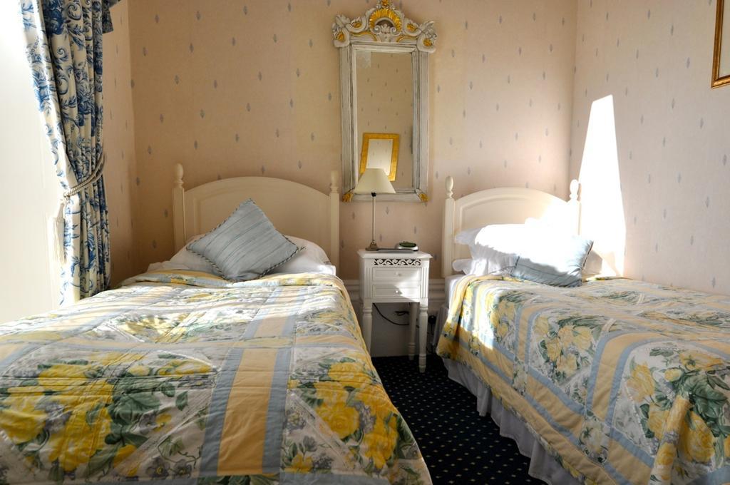 Willoughby House Hotel & Apartments Челтнем Номер фото