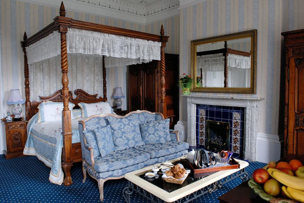 Willoughby House Hotel & Apartments Челтнем Номер фото